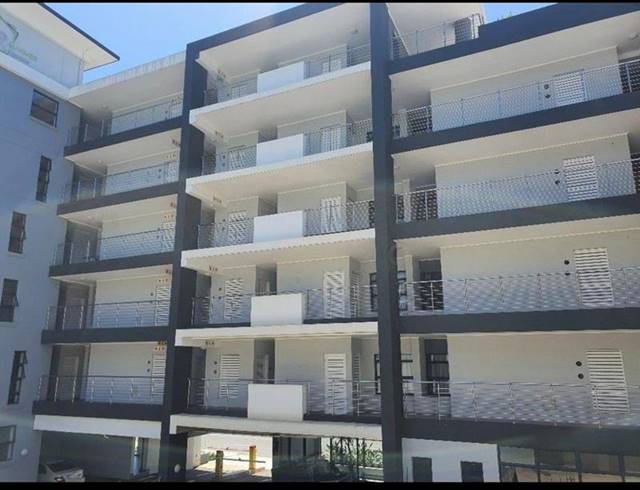 2 BEDROOM APARTMENT FOR SALE IN UMHLANGA CENTRAL